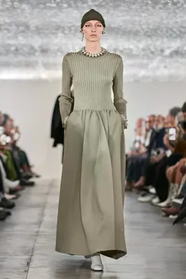 Jil Sander Spring 2026: Explore Simone Bellotti’s Debut Show