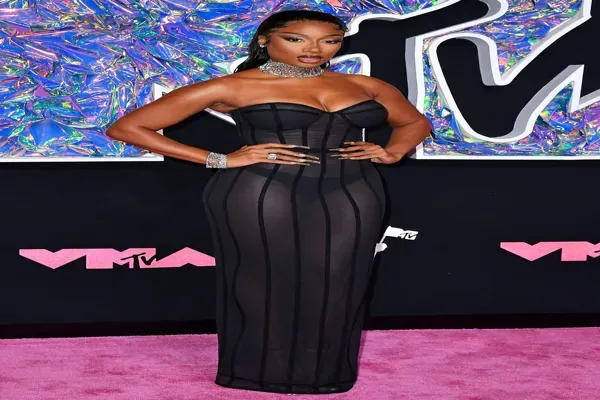MTV VMAs 2025 Fashion: The Best Red Carpet Looks