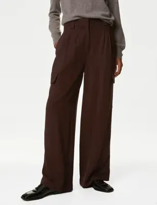 Brown Trousers: The Must-Have Trend for Fall Fashion 2025